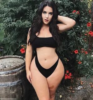 Thick-Nalgonas out in the islands Instagram models, Bikinis 