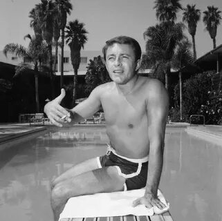 Bill Bixby Shirtless / Bill Bixby Morphing To The Incredible