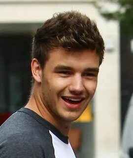 Stylish Liam Payne Hairstyles Looks (With images) Liam payne