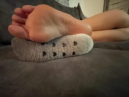 4947 best r/feet_nsfw images on Pholder I need someone to cu