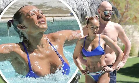 Posh Spice Hot Bikini - Life Styles