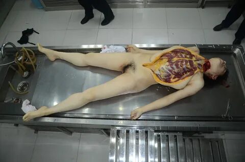 Autopsy of a beautiful Chinese girl whose throat cut - herde