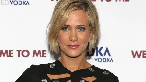 Kristin Wiig Shows Off Her Sexy Side - ABC News