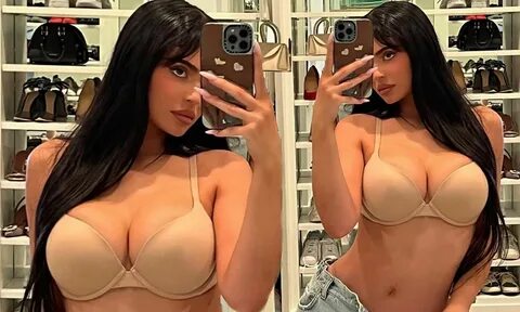 Kylie Jenner Tits Naked.