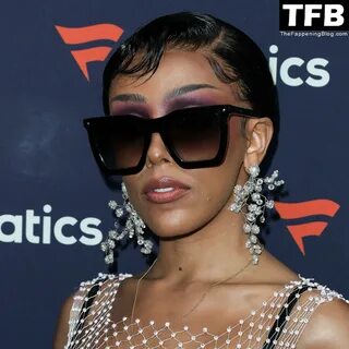 Doja Cat Flashes Her Areolas at Michael Rubin’s 2022 Fanatics Super Bowl Pa...