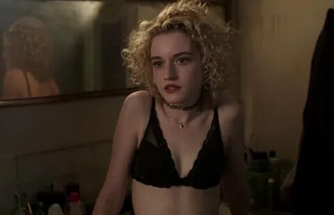 Julia Garner ass #TheFappening Girls