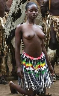 Голые женщины племен (79 фото) - секс фото
