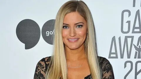 CES 2016: YouTube Star iJustine Talks About This Year's Hits