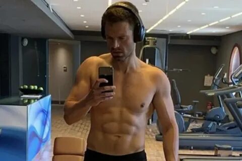 Sebastian Stan posts shirtless selfie, admits to 'years of s