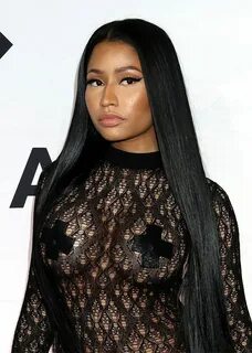 Nicki Minaj With Black Hair - Shower In Garage