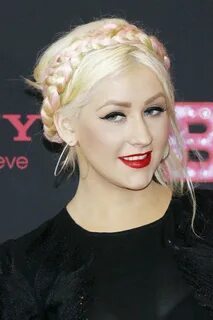 Christina Aguilera Braided Bun - Christina Aguilera Hair Loo