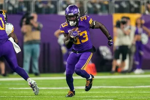 Dalvin Cook first-half vs #Steelers 🟣 14 carries 🟣 153 yards