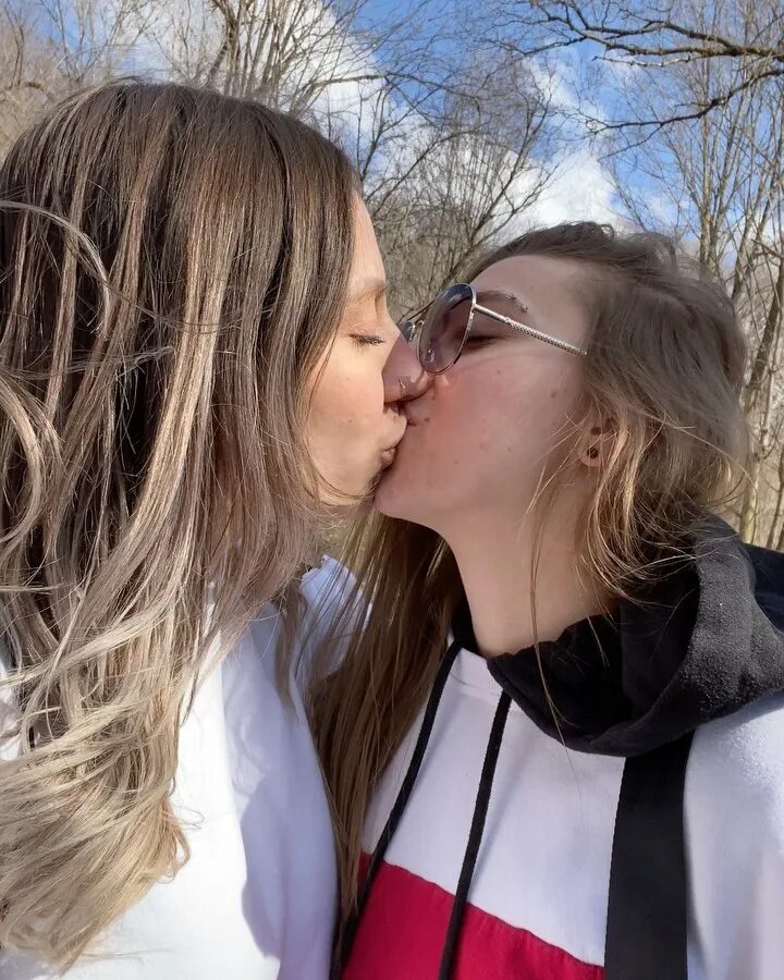 445 отметок «Нравится», 6 комментариев — Carley&Mercedes (@carleyan...