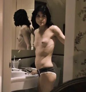 Selma Blair boobs Naked body parts of celebrities