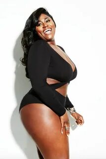 Black curvy woman