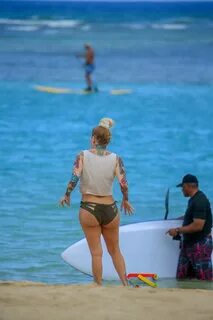 Jenna Jameson On vacation in Hawaii - Celebzz - Celebzz