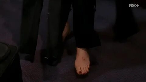 Mia Kirshner's Feet wikiFeet