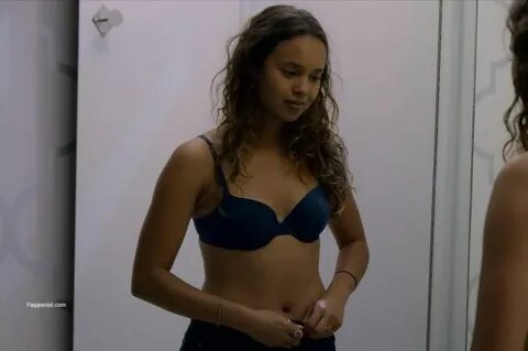 Alisha Boe Nude and Sexy Photo Collection - Fappenist