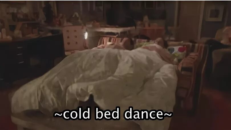 Гифка cold bed dance реакция гиф картинка, скачать анимирова