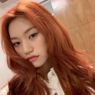 WekiMeki 위키미키 on Twitter Ginger hair color, Korean hair colo