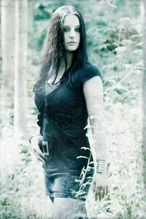 Anna Murphy -Eluveitie Metal girl, Women in music, Hot goth 