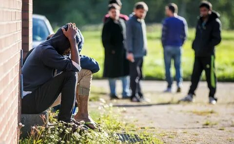 Flüchtlinge in Deutschland: Allein mit dem Trauma - DER SPIE