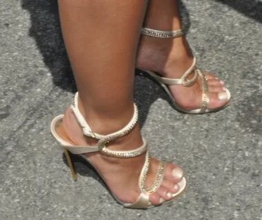 Rocsi Diaz Feet close up (2) - Celebrity Feet Pics