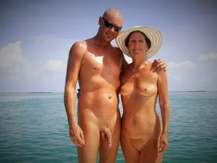 Зрелые нудистские пары (81 фото) - порно фото