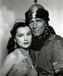 Gregory Kung And Debra Paget - Hauptdesign