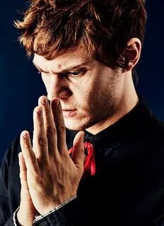 evan peters photoshoot Tumblr Evan peters, Evan, Peter maxim