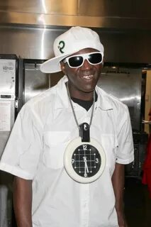 Flavor Flav is Reportedly Suing Chuck D, Public Enemy over U