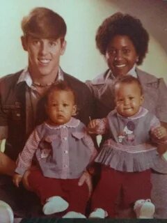 Tia and Tamera Mowry and their parents Interracial family, T