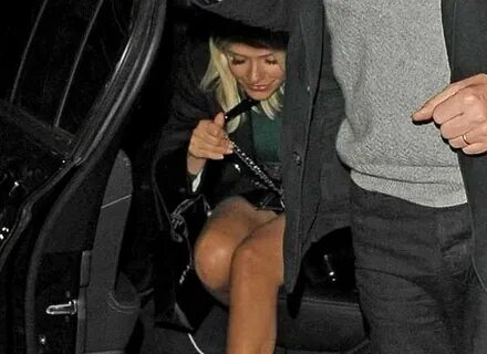Holly Willoughby Upskirt And Sexy Photos - NuCelebs.com