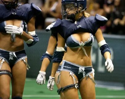 Женская лига американского футбола Lingerie Football League 