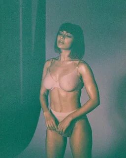 Charli XCX Tits #TheFappening