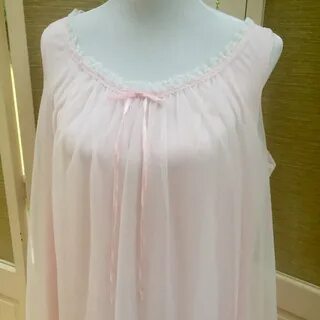 Pink Vintage Size 34 Vanity Fair Nightgown 1960's .. Women's