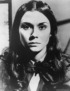 Dark Shadows TV Show Dark shadows tv show, Kate jackson, Sha