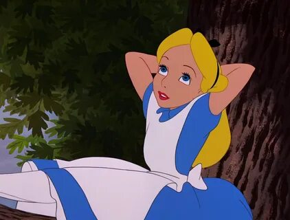 Stills - Alice in Wonderland