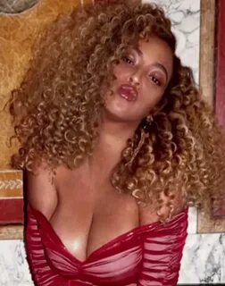 Beyonce tits Beyonce Knowles Nude Pics and Videos