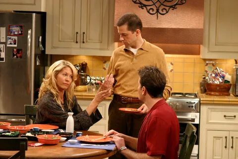 Two and a Half Men - Jenna Elfman litrato (36395225) - Fanpo
