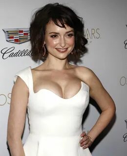 Curvy Celebrities, Beautiful Female Celebrities, Favorite Celebrities, Gorg...