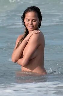 Chrissy teigen topless natural or fake boobs