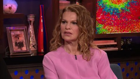 Watch Sandra Bernhard on The 'Roseanne' Reboot Watch What Ha