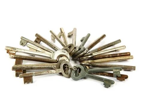 310 Bunch Old Rusty Keys Isolated White Photos - Free & Roya