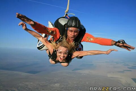 Kagney Linn Karter - Two Pussies and One Parachute Picture (
