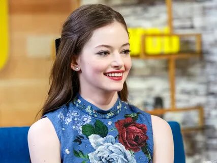 Mackenzie Foy Wiki 2021: Net Worth, Height, Weight, Relation