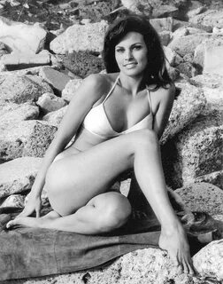 61 Photos Of Raquel Welch's Sexy Boobs In Heaven On Earth