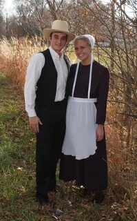 Couples The Amish Clothesline