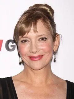 Glenne Headly Height - CelebsHeight.org