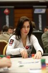 Notícias: PokerStars.com EPT de Praga: DaHustla e PokerNoob 